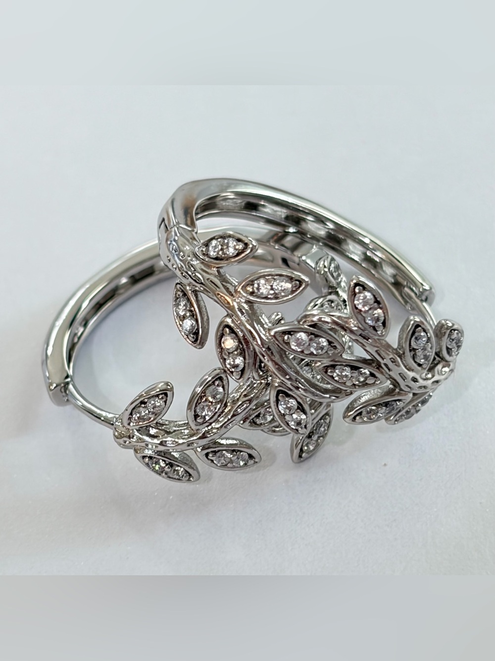 NWOT STUNNING Silver Toned Leaf Pavé Hoop Earrings- Approx 1” diameter